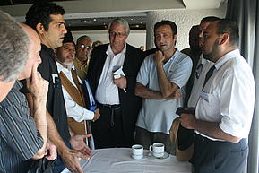 Heftige samtaler i Tel Aviv